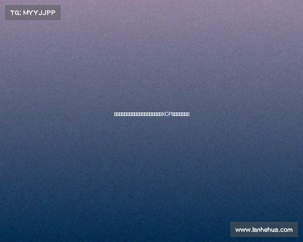 悼念若塔红军名宿汤普森与毕包主席赛前在KOP看台献花圈致敬